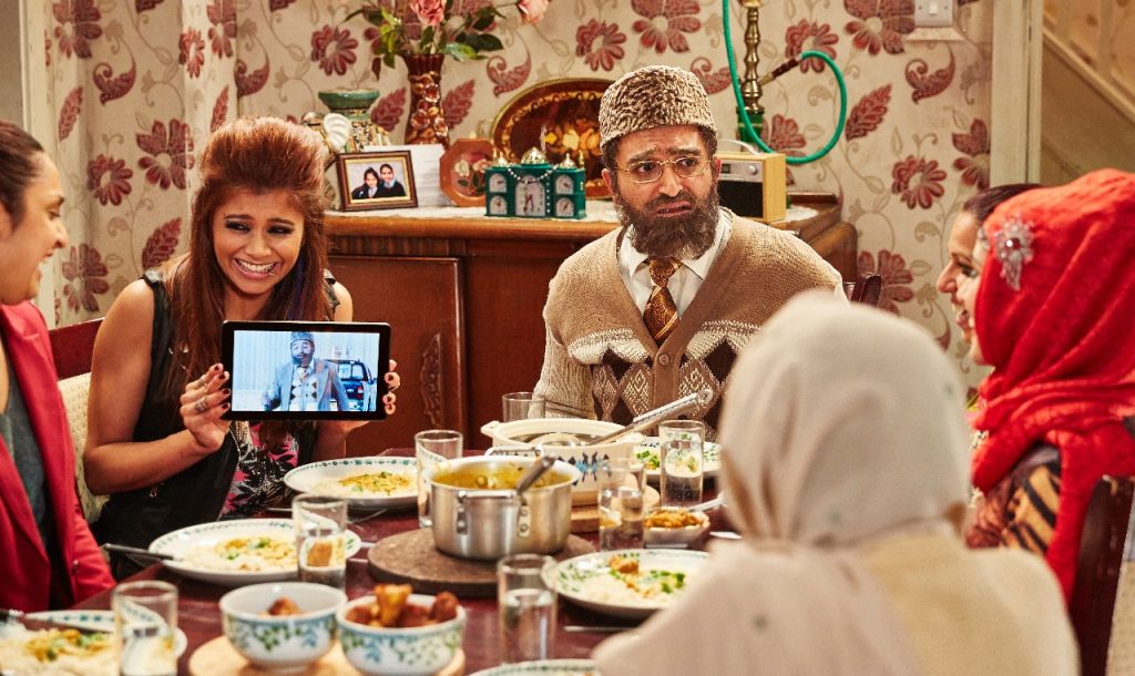 Citizen Khan - Shabana Shows A Loop Video of Mr Khan